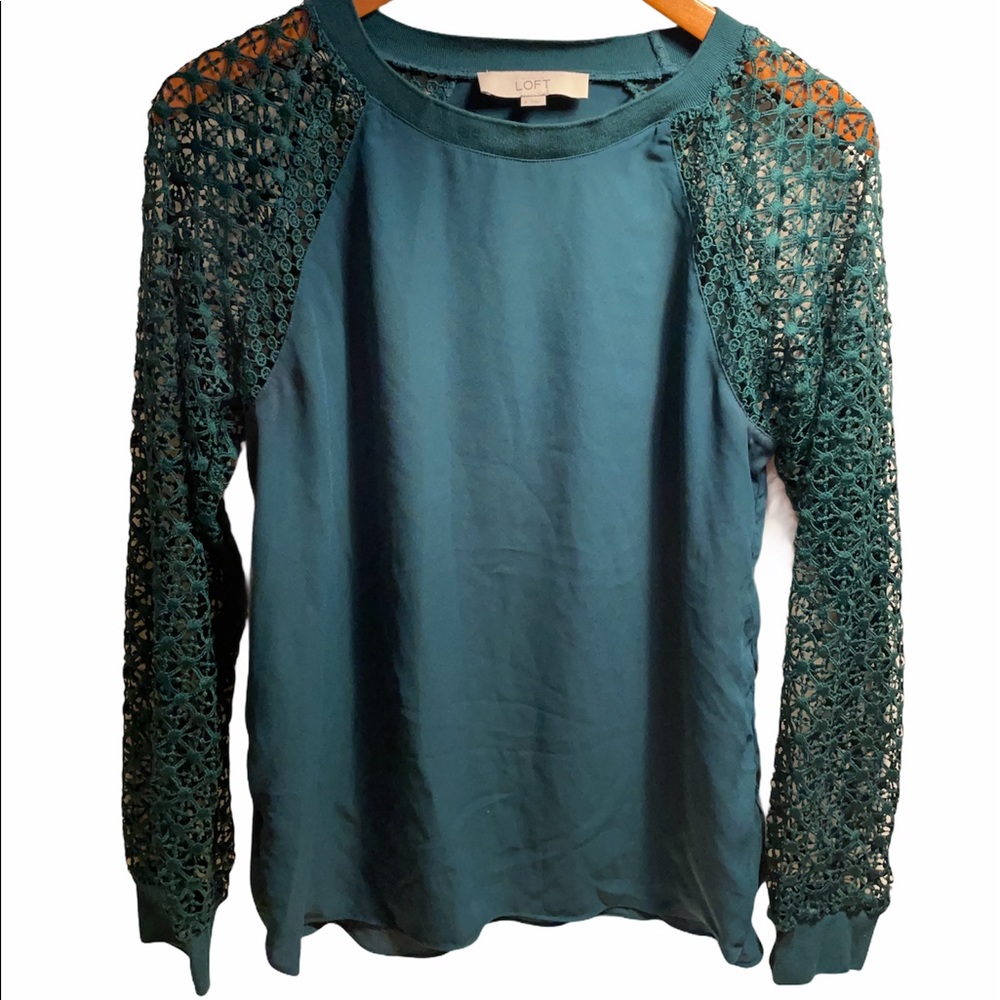 LOFT Crochet sleeve top